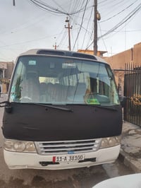 كوستر 2005 مكينه وگير واكسل مكفولات ما عليها اي غرامات السعر 155 وبيها...