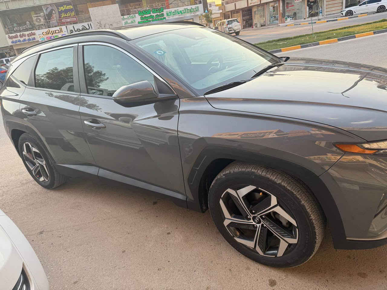 سلام عليكم 
توسان امريكي كفاله عامه من الضربه والصبغ والتبديل  
موديل ال سياره 24 
السياره فول مواصفات 
المكينه 2500 
ماشيه 14 الف 
السياره  بيه نسبه غرق بسيط جاهزه الضفيره مال السياره مبدله يعني السياره مابيه اي عطل 
غير متواجد ع فيس 
عنوان حله شارع 40 
***********
السعر 200 ورقه او بيه مجال السياره مال جناي ـ مكلف بالنشر حلة, بابل
