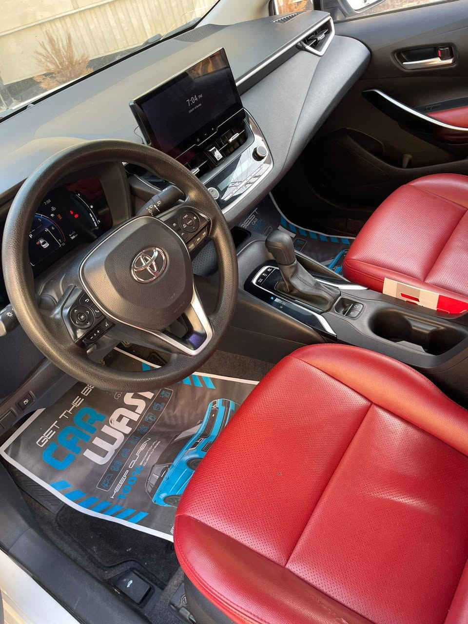 كورلا هايبرد 2024 مكفوله من الصبغ بيه بارد فقط ماشيه 28الف
داخل احمر فول ماعدا كشن كهرباء
***********

السعر 148 بيه مجال بسيط
