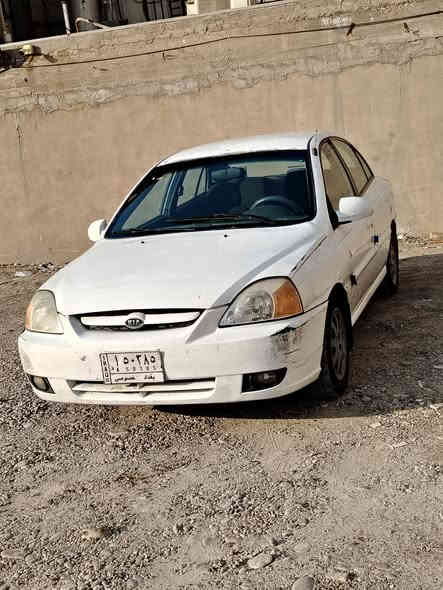 السلام عليكم 
كيا ريو 2005 السيارة بلاد ممصبوغة  
.كير ومكينة جدد 
.الكهربائيات شغالة 
. الغرفة نظيفة 
.مكينة 1600 مسكر
وارد امريكي ضرر تبديل الباب الخلفي فقط
.الحدادية والتايرات نص عمر  
.السيارة باسمي تحويل ثاني يوم 
للتواصل واتس اب ***********
