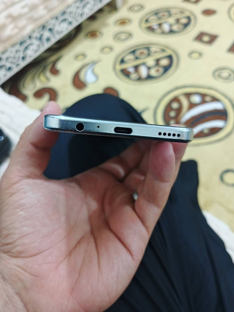 السلام عليكم جهاز هونر X8  نضافه 90٪ 
السعر ١٥٠ او بي مجال 
***********
