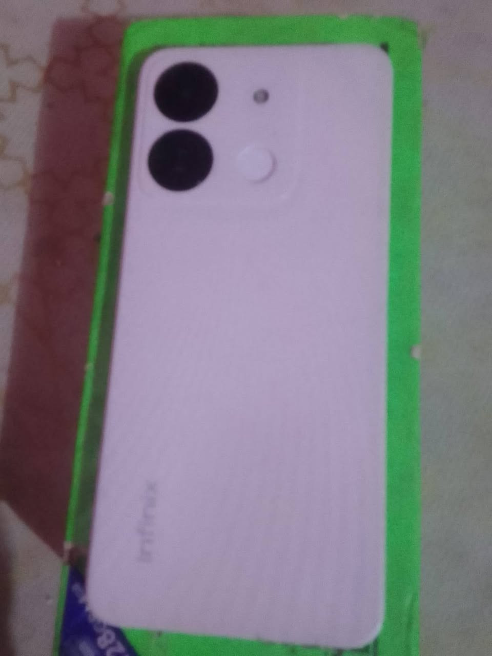 النجف موبايل ما بي شي بس شاحنه مو وياه ***********
