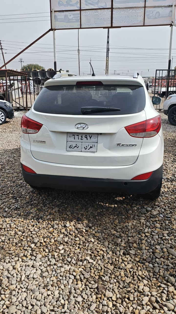 السلام عليكم
هونداي توكسان 2011 خليجي السونار  بلمنشور 
السعر   117 بيها مجال بسيط 
مكينه 2000 دوش مامفتوحه بيها صوت رواجز 
السياره جاهزه ونظيفه من گير ومكينه وحداديه 
بيع سريع ومباشر وسعر معقول مكانها بابل 
   ***********
