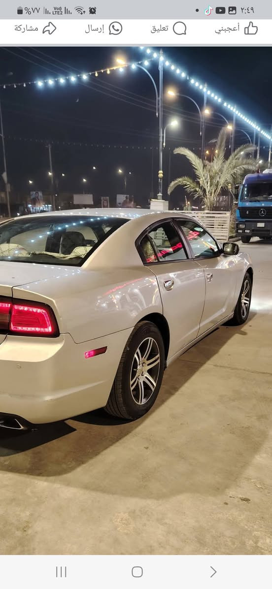 يالله السلام عليكم سياره جارجر ١٢ مكفوله منضربه منلعيب شرعي سياره رقمه نكليزي جديد وربيل المرغوب تخم تاير مكينه كير جدد كهربيات كله شغاله تبريد ثلج علمن سياره مامشتغله خط ماشيه ميتين الف مكانه البصره والله شهاد احسن من البصوره بيه جمالغ وباب انه بدلتهن اثر شخوط سعر ١٤٠ وبيه مجال حك جيه *********** مكانه القرنه البصره
