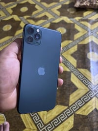 آيفون ١١ برو ماكس • مبدل • اصلي