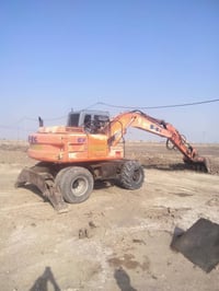 حفاره هيتاشي مديل 2009رقم بصره للاستفسار التواصل مع الرقم  07814268605