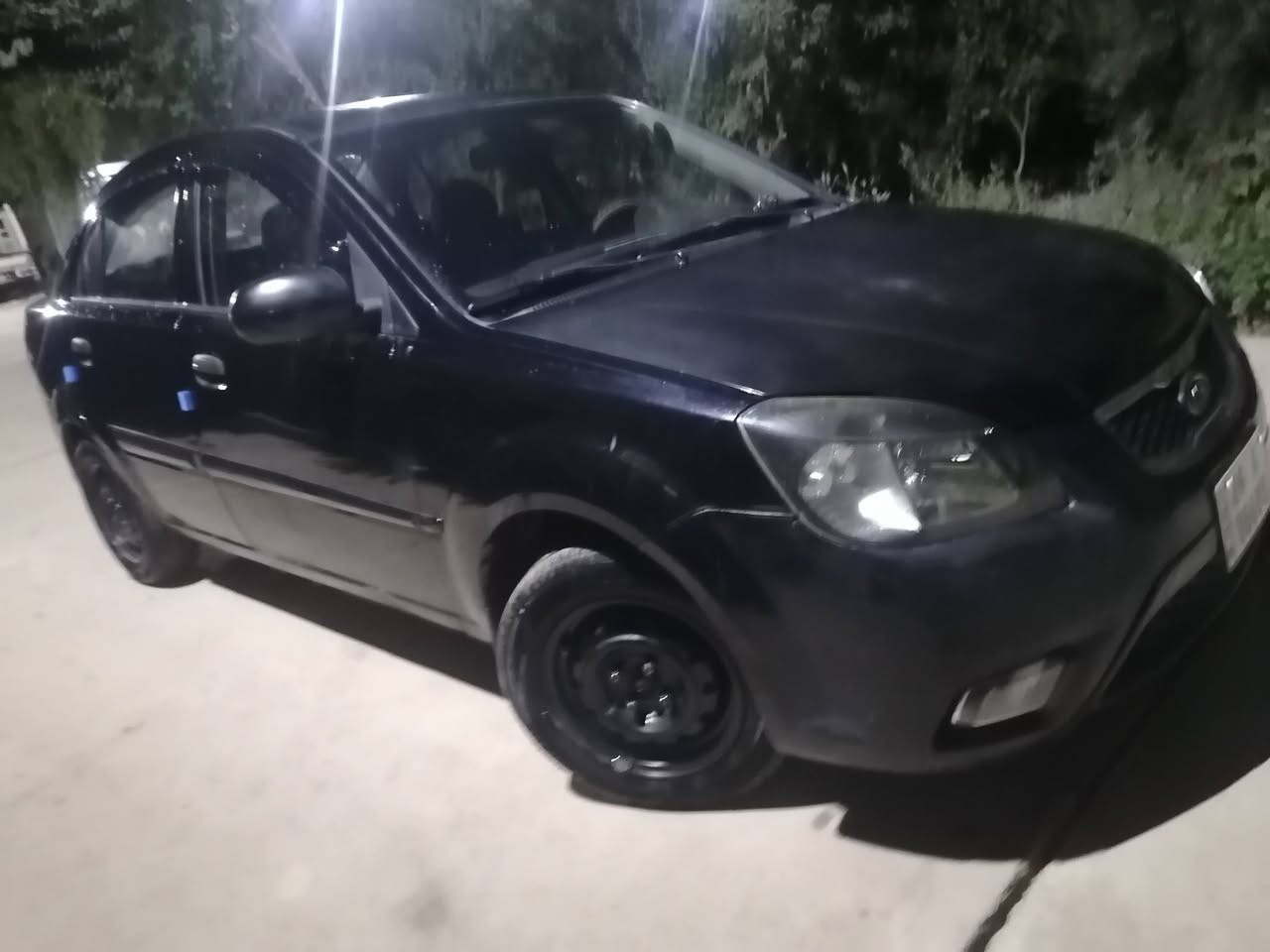 سلام عليكم كيا ريو 2011 بيها اربع قطع.صبغ وبارد وبيها تكحيل شويا بولش تروح بدون كابون سياره سنويه وهزه جديده سويته مكان سياره موصل سعر 89 بيها مجال ***********
