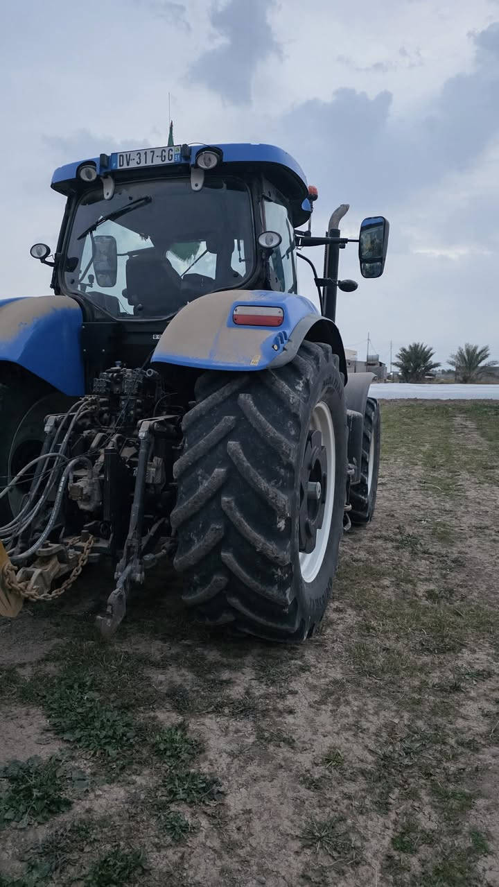 سلام عليكم مكينة لبيع حجم ٢٧٠ مو ديل ٢٠١٥ مكفولة كفالة عامة وضع شركة برغي ما مفتوح بيهة تايرات شركة جواهة مكان ديالى رقم لهاتف *********** /***********
