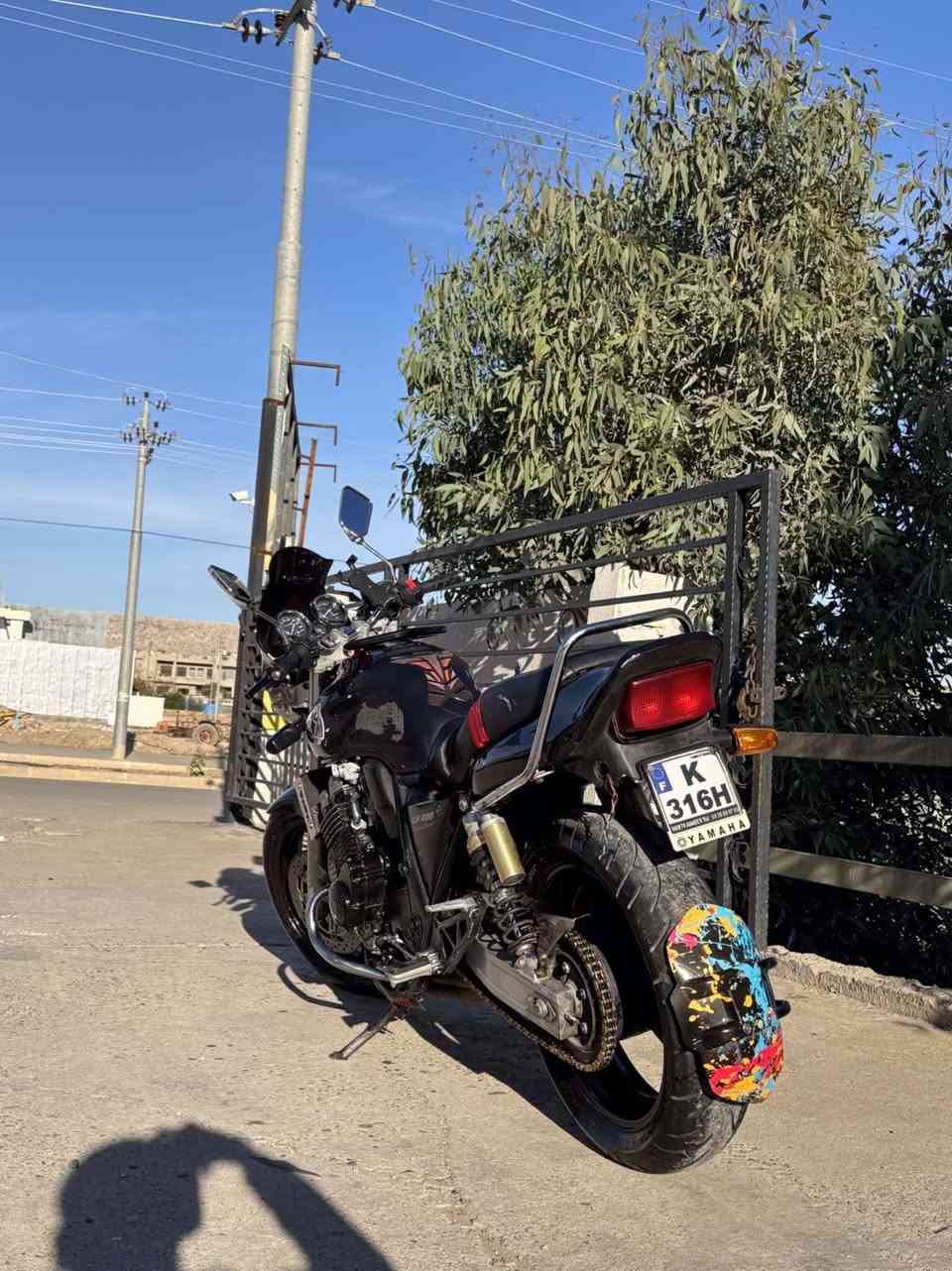 CB 400 1998
مەکینە کەپسە و بورغی بۆ بورغی بە شەرت
هەموو گیانی بەشەرت کارەبای 
کابرێتە تازە خاوێن کراوەتەوە و ڕوونی تازە گۆڕاوە 
بەنسی شینی بیلادی تازە گۆڕاوە
ئەگەر موشتەری نی سەرمان مەهێشێنە 
چات بکە بۆ نرخ


**إذا كنت صاحب هذا الإعلان وتريد حذفه لأي سبب، رجاءا أرسل رسالة إلى الدعم الفني**