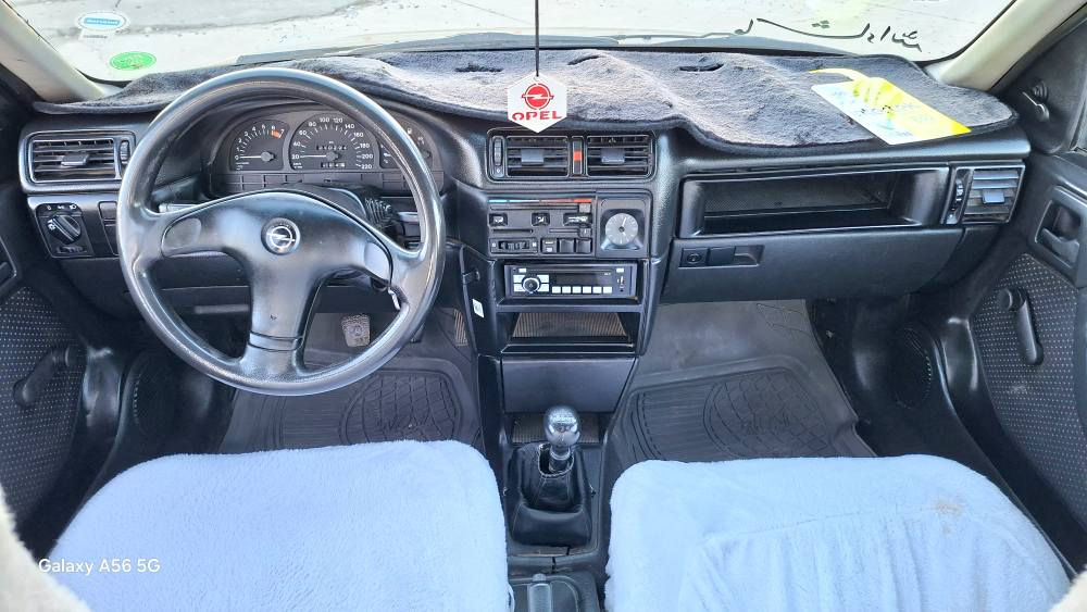 ***********///***********
شوێن: چەمچەماڵ     نرخ: 44
کۆبۆنی بەنزینی لەگەڵە
اۆپڵ مۆدێل 1993 مەکینە18گێڕعادی
سەنەوی تازە بەسەرچوە
ڕەقەم ئەڵمانی
بێدەعم و بێخیاس
هیلال و دۆسەی بیلادە
سەقف سڵایتە كيفري, ديالى
