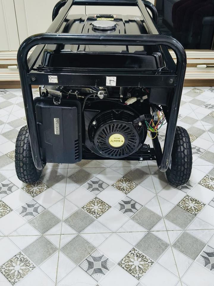 سلام عليكم مولده استرا كوريه  الباب الاول بانزين.6كيفي كيفي25امبير ملف نحاس . الحجم الكبير . مولده كلش نضيفه مشتغلا سبوع فقط بلاديه باتري جديد شغاله سلف وحبل وريمونت وتشغيل عن بعد مداخله اي تصليح مادخله نكره بالتشغيل السعر525مكاني   بغداد الشعب ويوجد خدمه توصيل لرقم الهاتف***********
