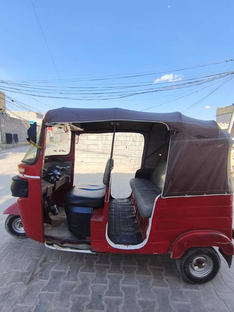 السلام عليكم تكتك للبيع موديل 2018 نضيفه كبل للشارع سعر مليونين 700عنون بغداد الشعب ***********
