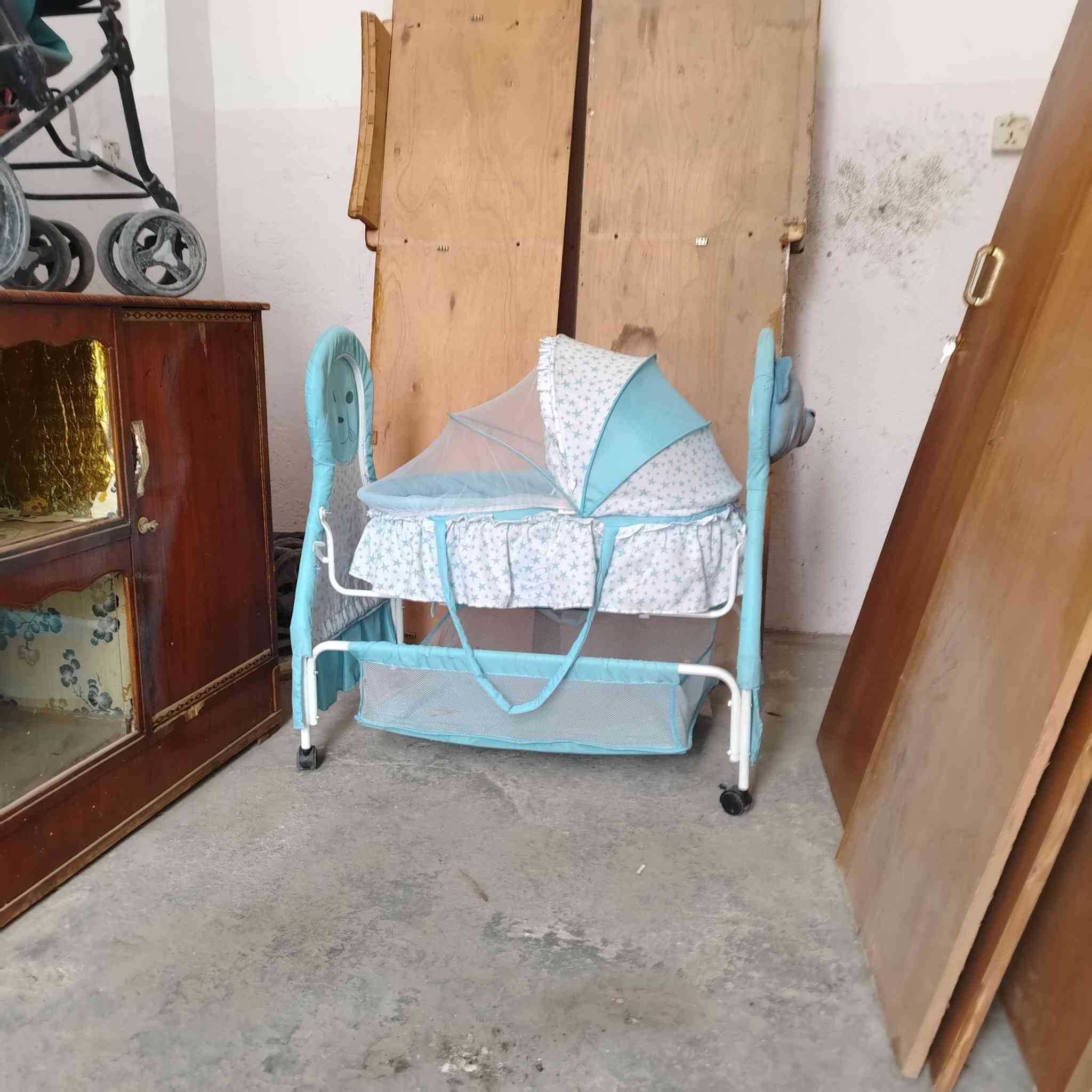 كاروك للبيع سعره ٥٠ وبي مجال
كربلاء حي النضال واتساب ***********
