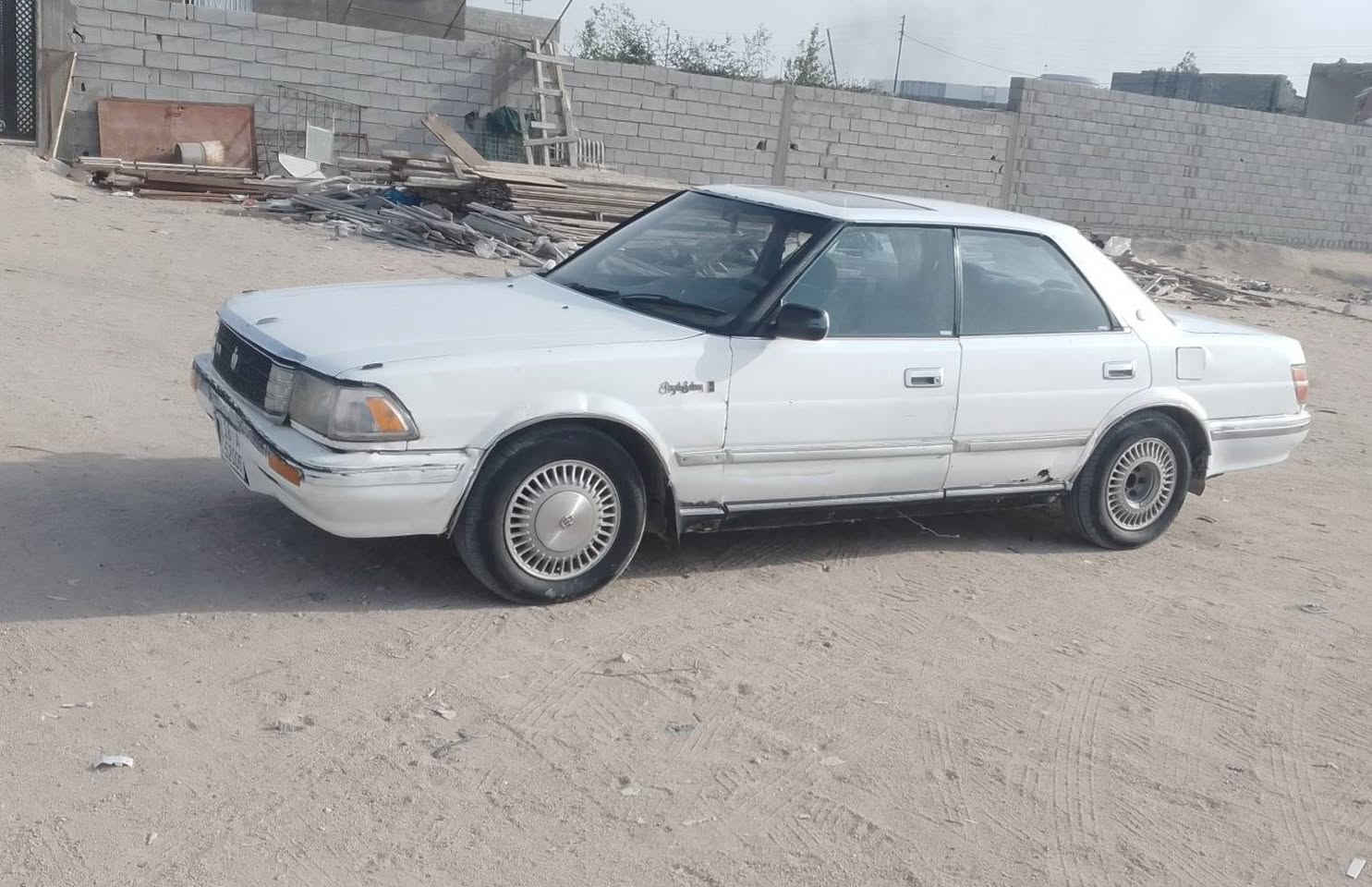 السلام عليكم هارتوب موديل 90 رقم انكليزي لنهايه 29 و هزه جديده  شرط تحويل سياره حيل حلوه من الدعاميه للدعاميه طخم تاير بالباكيت صدر امامي خلفي جديد داخلها حيلل حلو كهربائياتها كلها شغاله شاشه باور جديد سياره ناعمه كلشو مكفوله من الكص والنقل الجثه والعيب الشرعي مكينه وكير ففيتي بالباكيت ترايك وين ميعجبك امشي 160 
 للشراي يتصل ع *********** 
‏‪***********‬‏
