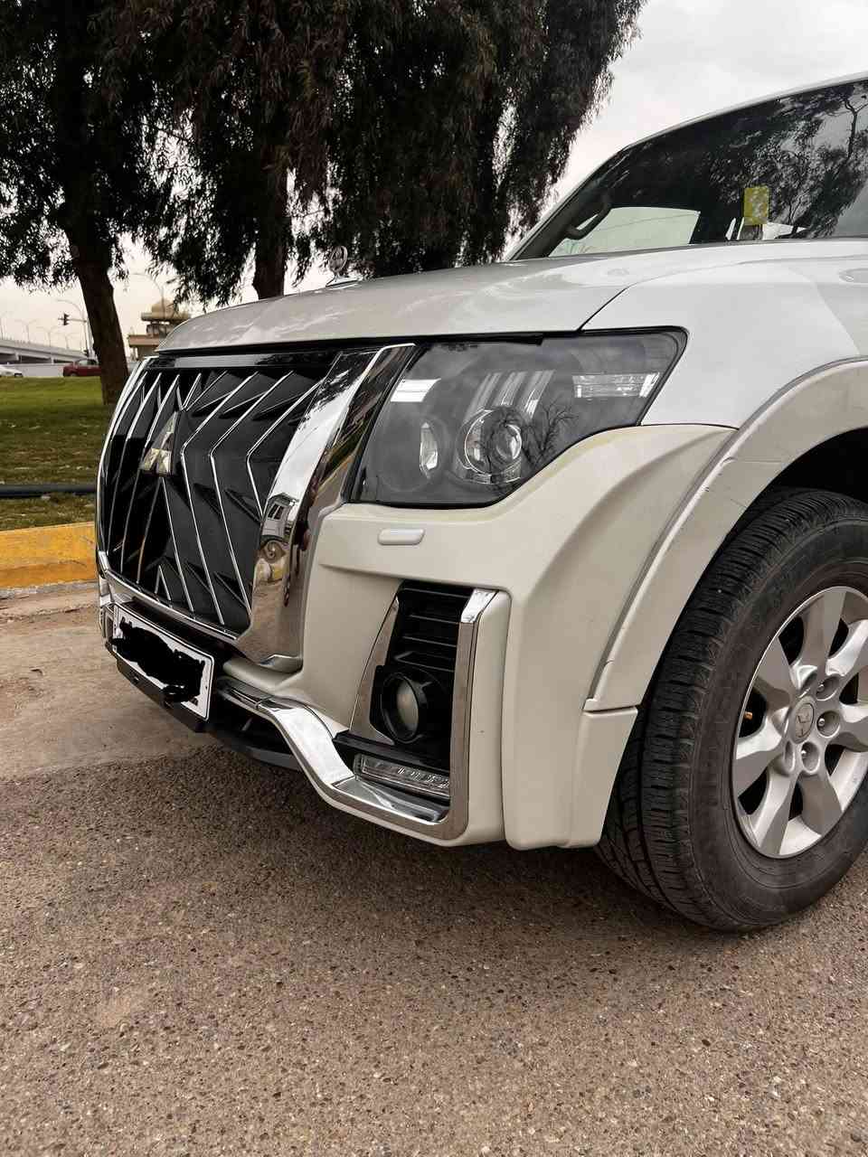 السلام عليكم باجيرو2010 حبتور كامل موصفات محدث 2023مكفول عام فقط بارد بخشم الجاملغ الأمامي كما مبين في صور التقرير السعر 150$ الاتصال على رقم ***********

