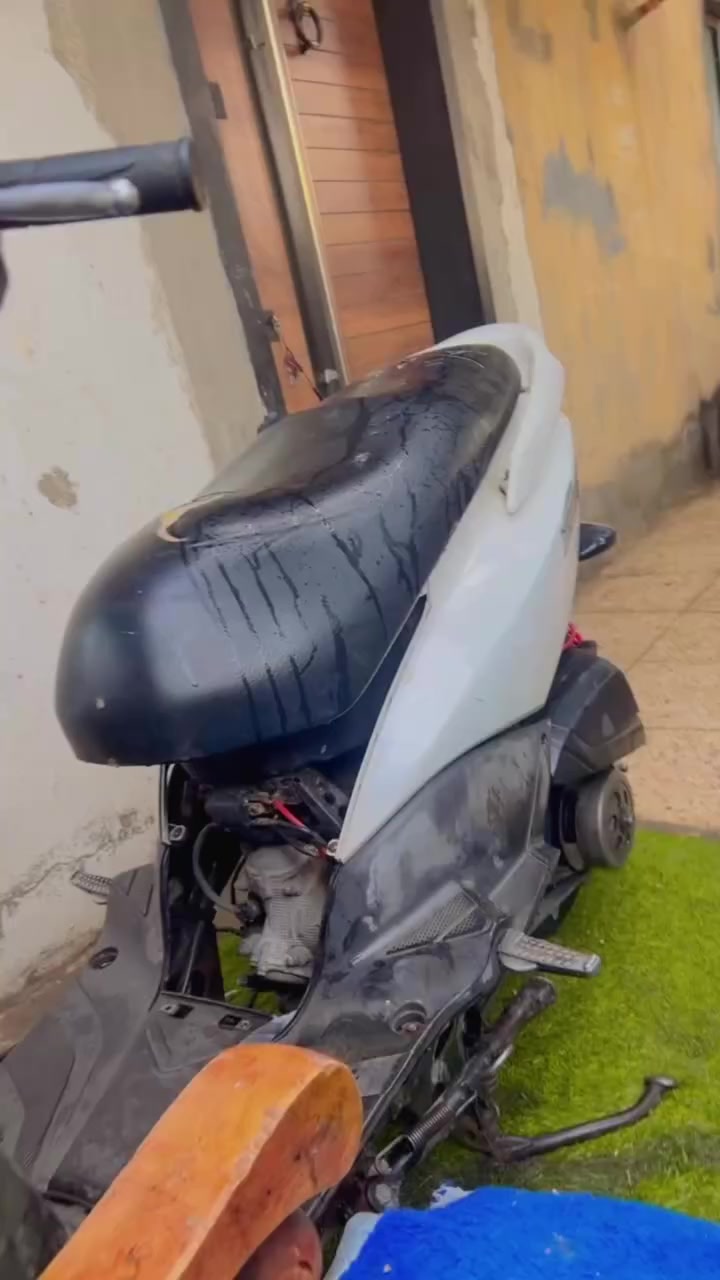 سلام عليكم دراجه جيتي آر للبيع مامفتوحه دراجه مكفوله بن بكن من السرقه من مكينه سعر 600وبيهة مجال حك الجيه بس يراد بجم


**إذا كنت صاحب هذا الإعلان وتريد حذفه لأي سبب، رجاءا أرسل رسالة إلى الدعم الفني**