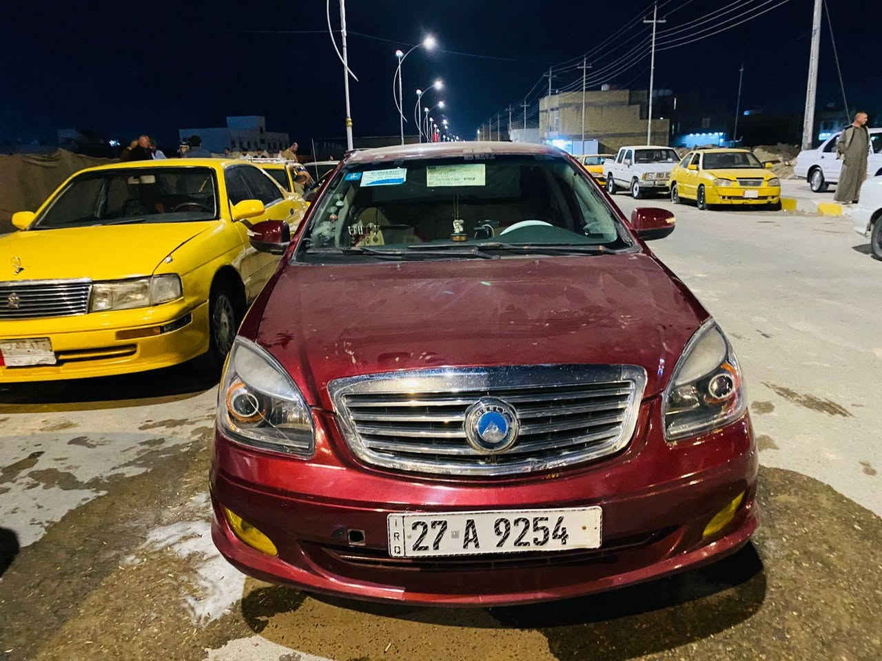 سلام وعليكم.
جلي موبل للبيع مديل 2012 
السياره كفاله عامه من الضربه والتبديل مصبوغه جمليه فقط 
گير مكينه بلادي السياره كله بلاديه 
مكينه سته مجفته 
تبريد فول ثلج 
ستوه مداوره بسمي هزه بشهر الواحد 
تخم تاير ابو الخطه 
حداديه 80 بل ميه 
والستفسار متواجد واتساب ***********
