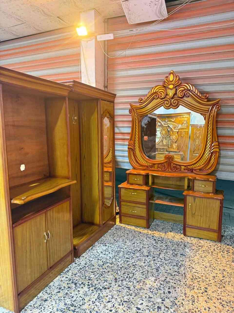 السلام عليكم 
غرفه صاج عࢪاقي مستخدام 
غرفه6/ابواب 📌
السعر 650
نضافه 80/💯 
معا نقل فقط داخل بغداد 
واتساب ***********
