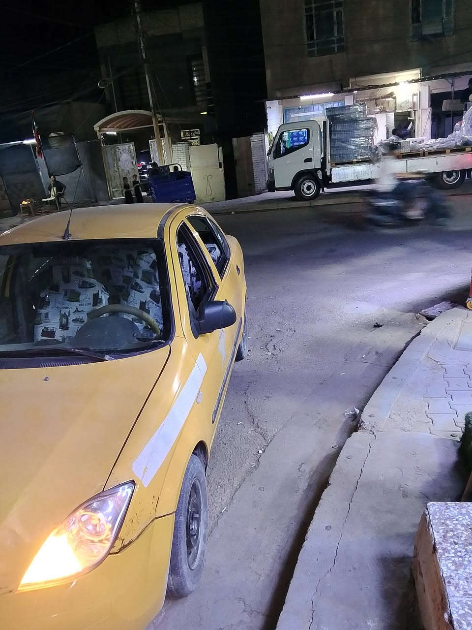 السلام عليكم طيبه موديل 15 رقم بغداد سياره حدادياتها خير من الله فيها خير تبخير بس سياره ب 15 ورقه عليها غ العنوان بغد***********
