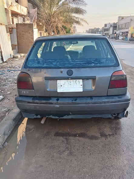 سلام عليكم كولف للبيع موديل 93 رقم انبار بأسمي كير عادي محرك 1800 قبل 10 شديته اخذته من حجي ليث صدر جديد تخم تاير باتري جديد تبريد عاطل كمبريسر  سياره يرادلها صبغ جارده هزه جديده سعر 32 وبيها مجال مكان سياره بغداد الغزاليه ملاحضه سنويه ضايعه وسويت بيها كتاب مرور ومعامله وقرار قاضي رقم تلفون ***********
