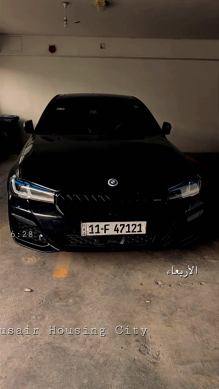 السلام وعليكم 

بي ام 2018 محدث 21 
فول مواصفات  ماشية 61mi 
1فتحة
2داتاشو
3كراسي كهرباء
4 كراسي موموري 
5محرك6سلندر تون تيربو 
6حساس امام خلفي 
7 رادار 360
8كراسي تدفئة
9 كراسي جلد قرميدي 
10كامرة 
11ايمائات عن بعد
وبعد بيها هواي مواصفات 
حادثها كلين فقط شخوط بيها ومصبوغ مكان الشخوط جهة السايق بدون ايرباك بدوم دواخل بدون شواصي 
السيارة بيها نقص واحد فقط الي هوة سيت حساس تاير غير هيج كلشي كامل بدون اي نقص 
السعررررر 26.500$ بي مجال بسيط 

رقم تليفون ***********
