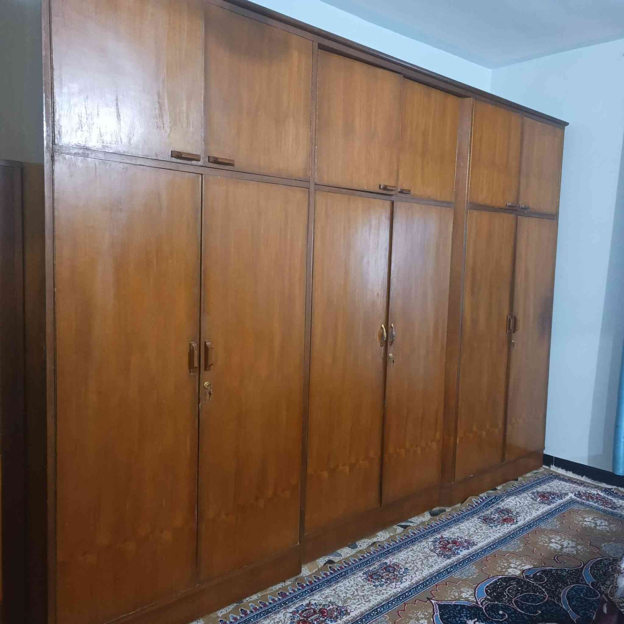 خشب صاج الثقيل البوفيه ١٥٠   
والغرفه بمليون ***********وتساب
