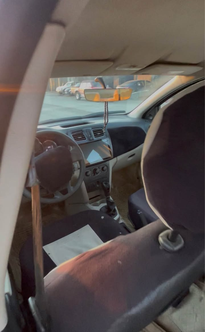 رينو سيمبول 2016توماتيك 5پارچه بوياغ بي ناوگرتن جه مپيكى كه مي پيشى هه يه*********** كويسينجاك, أربيل
