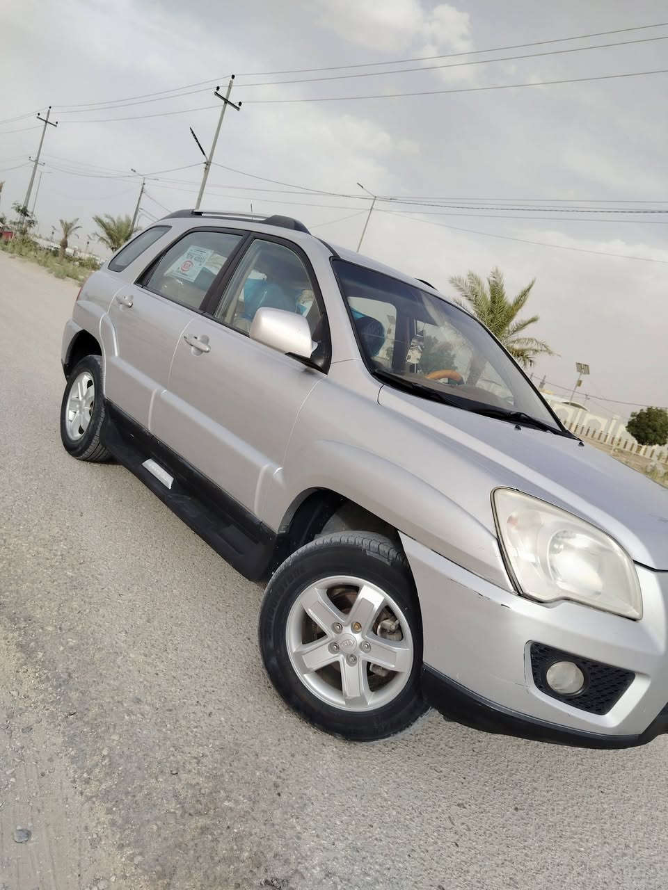 يا الله سلام عليكم سبورتج موديل 9 كفالة مكينة ا2000 جاهزة من كلشي تبريد ثلج  رقم أربيل وكاله وتحويل سياره نضيفه وعله ايد وحده مال جناي   سعر ١٢٢ وبينه مجال مكان نجف استفسار ***********

