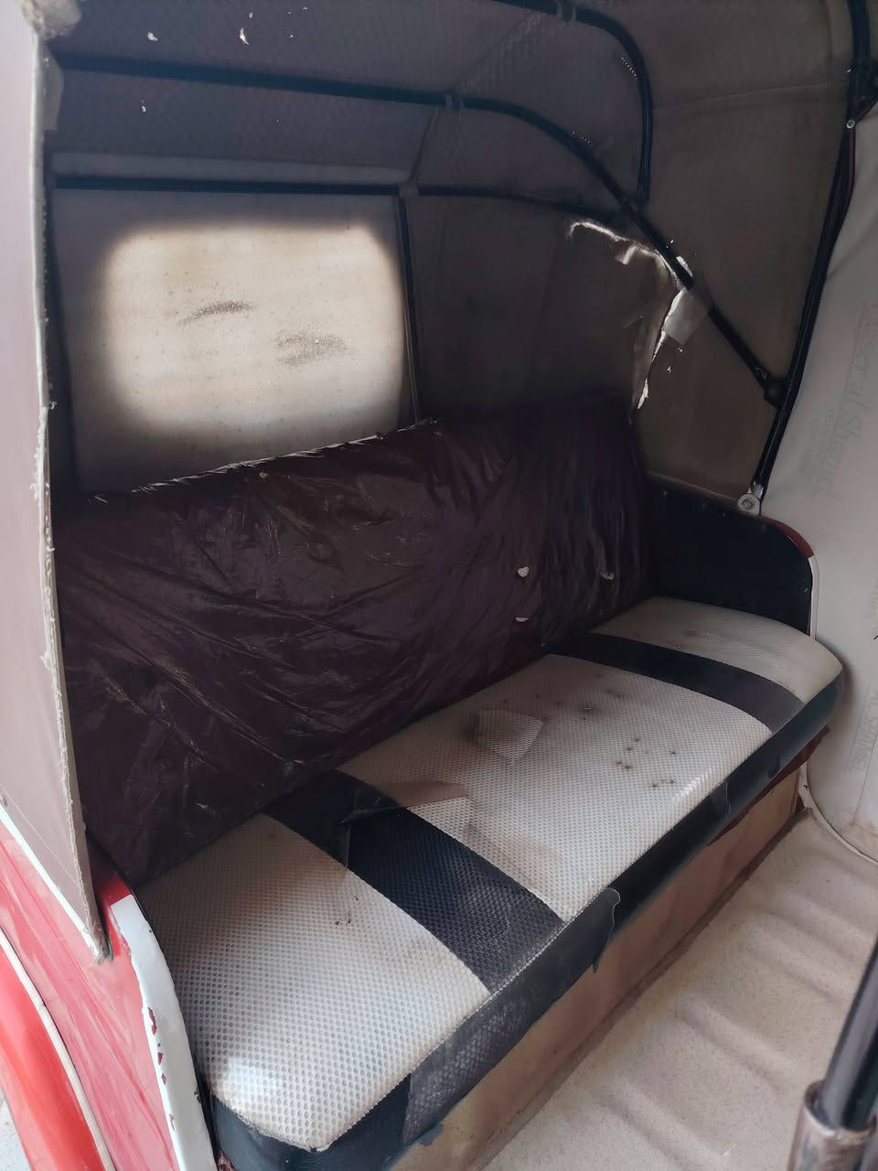 تكتك البيع موديل 18
السعر 5 ملاين مرقم
العنوان بغداد النهروان

الرقم الهاتف/***********
