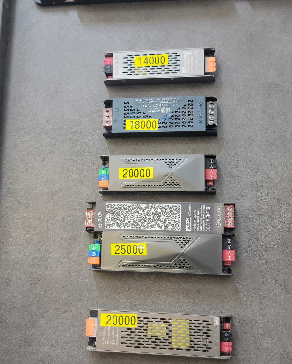 معرض الوهج للانارة الحديثة والطاقة الشمسية لتجارة التأسيسات الكهربائية والانارة الحديثة  LED  والطاقة الشمسية  بيتكم يكمل ويانا  الوهج على
اوقات العمل من الساعة 8 صباحا الى الساعة 11 ليلا
 العنوان التالي  ميسان _ عواشة _شارع التانكي
الهاتف  ***********
