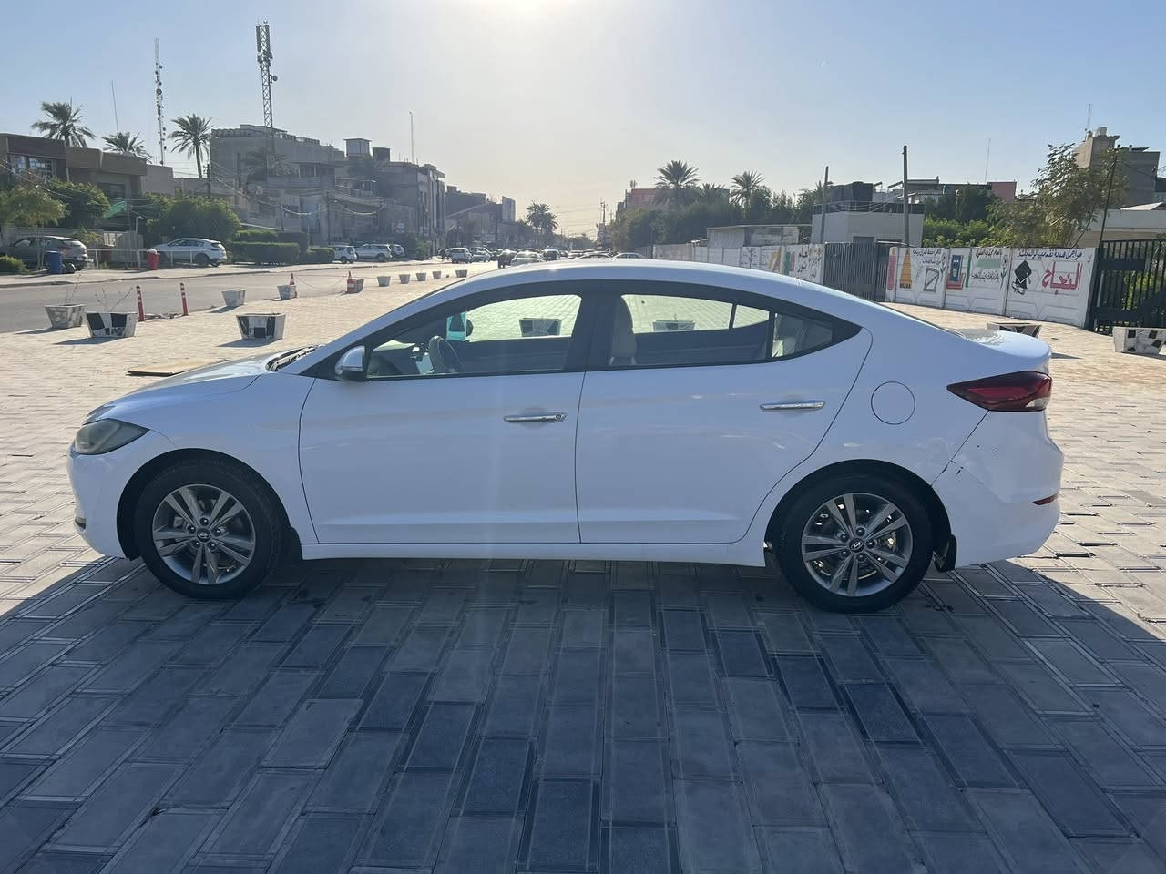 سلام عليكم البيع
النتره موديل 2017خليجي 

‏رقم بغداد جديد دولي

السيارة مكفولة من الصبغ عدابارد ٣ قطع بصيط ما مبين رصعة بجاملغ الايسر موضحة بصورة

محرك 2000

3انظمه قياده sport /Norman /

قطعتين تبريد

حساسات امامية وخلفية

اشارات بالمري ومري شفط

ويل كب حجم 16

سلايدروف

كامرة امامية وخلفية 

‏كشن جلد 

‏مواصفات فول عدل بصمة ￼￼

مكان السيارة بغداد ￼ 

سعر ١٤٠

التوصل ***********￼
