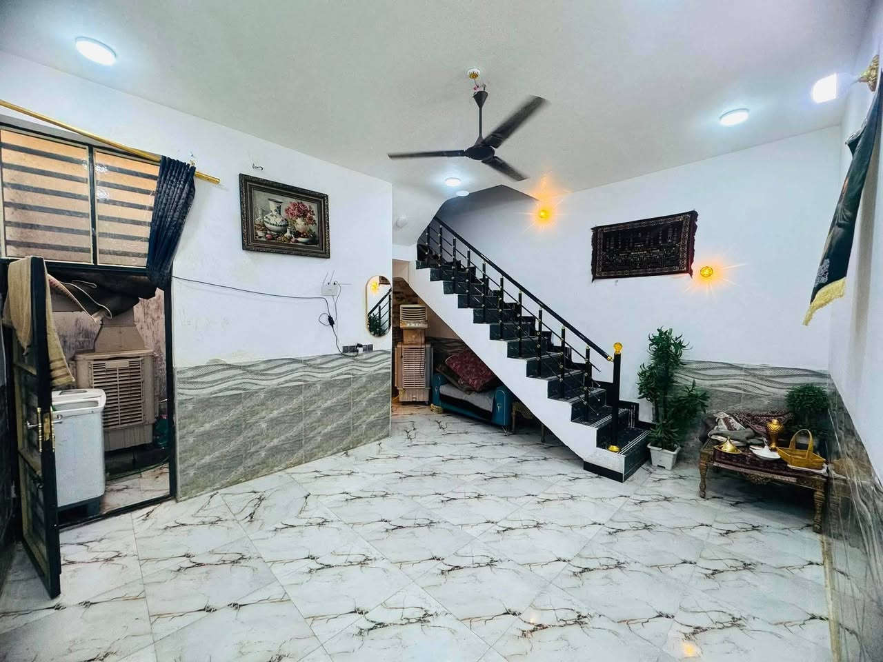 🏠بيت للبيع بيت طابو صرف سند حر 🏡

📐 100م مربع – نجف / مجمع بيتي الثاني 

⬇️مقابل مجمع السلطان قريب عله السلطان 

🏠 غرفة، صالة، استقبال، مطبخ

🚿 صحيات (2) + مكشوفة

⚡ جميع الخدمات متوفرة

💰 السعر مناسب : خاص 

🏠طابوك جمهوري 

📜صب كونكريت 
 لاستفسار ***********
***********
(المعرفت السعر   خاص او واتساب )
