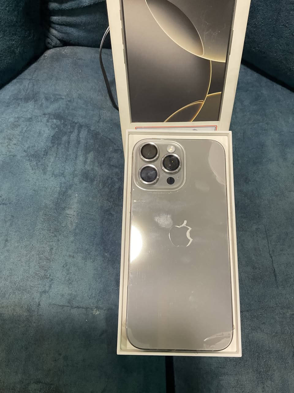 للبيع: آيفون 16 برو ماكس
 آيفون 16 برو ماكس
🎨 اللون: تيتانيوم
💾 الذاكرة: 256GB

🔋 البطارية: 100%
✨ النظافة: 100% (كالجديد)
🛡️ الضمان: نص شهر

📦 الكارتون موجود
🎁 كت حماية كامل لكل الجهاز
📎 كل الأغراض أصلية وغير مستخدمة

❌ ما بي أي عيب
❌ ما مفتوح ولا مصين
✔️ استعمال خفيف جداً

💰 السعر مغري للجادين
📞 مراسلة خاص أو اتصال
***********
