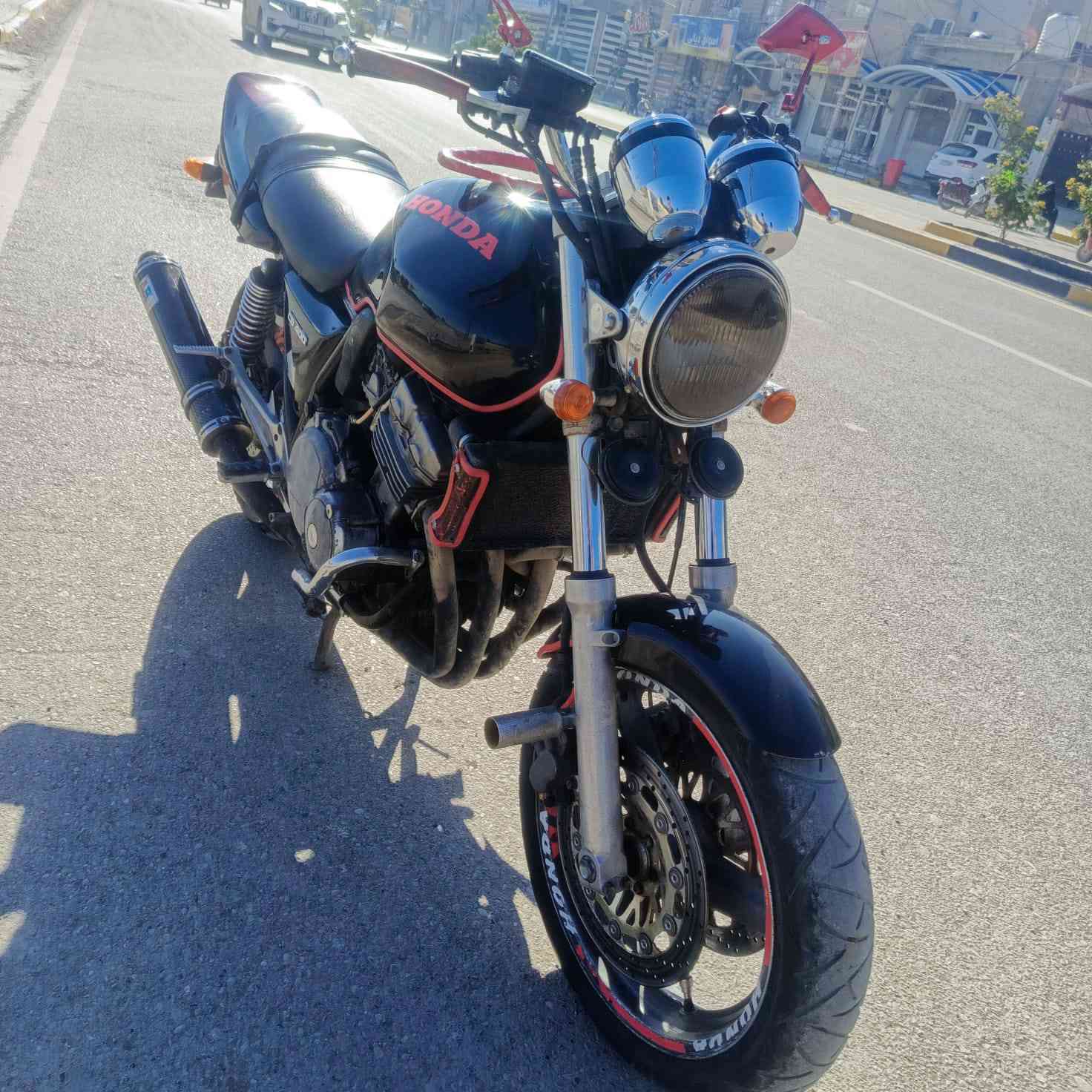 سلام عليكم دراجة سيبي 4. 400
رقم وسنوية ودراجة مكفولة كفلة عامة من تاير لتاير
ترايك لشمال ذا وكفت بيك تحركهة وتجي تأخذ فلوسك
سعر24 ورقة العنوان ديالى بعقوبة تحرير
رقم الهاتف ***********
