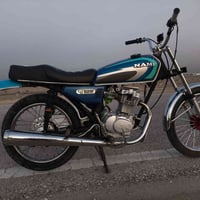 الدراجه نضيفه ومكفوله كامله ما بيها اي نقص  للبيع ايراني نضيفه شوفة عي...