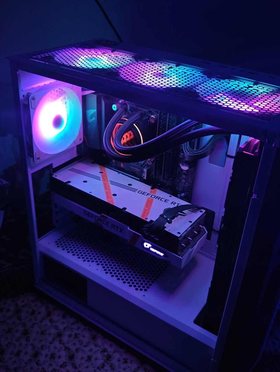 تجميعة
CPU r7 5700x

AIO 360 3fan

(GPU 3070 ti 3fan white 

RAM 32 16×2 

SSD HUADISK m.2 230 GB

MB B550M AORUS ELITE 

PSU deep cool 750w

مليون 200 الف


**إذا كنت صاحب هذا الإعلان وتريد حذفه لأي سبب، رجاءا أرسل رسالة إلى الدعم الفني**
