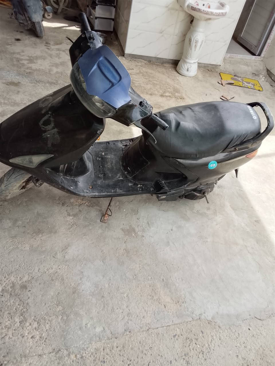 دراجه فراشه فحل محرك اخرس شلعه ومعدل فوول مفتوح مرة وحدة اقرة المنشور اخيك لا تعبني نقص باتري فقط كامله اي نقص مابيها عدا الباتري جيب مصلح وياك وتعال افحص 
250وبيها مجال قليل 
حله /بكرلي 
***********

