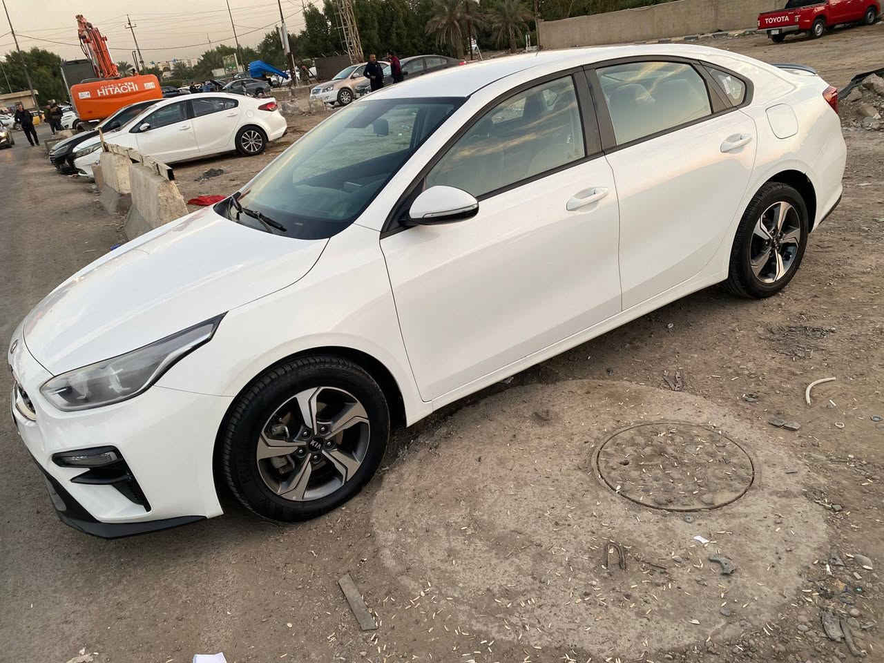 سلام عليكم سيراتو خليجي مديل 2019 مكينه 1600 دوش السياره مكفوله ماعده قبق الجنطه مبدل السياره بدون صبغ السياره داخل بيجي تبريد قطعتين مري شفط اشاير بمريي السياره ماشيه 66 ادك جرص حقيقي كير مكينه تريد مكفولات السياره ويل كب رقم بغداد الجديد بسمي السعر 145وبيهه مجال المكان بغداد الدوره  رقم الهاتف *********** اخوان السياره منشوره بيهه سونار
