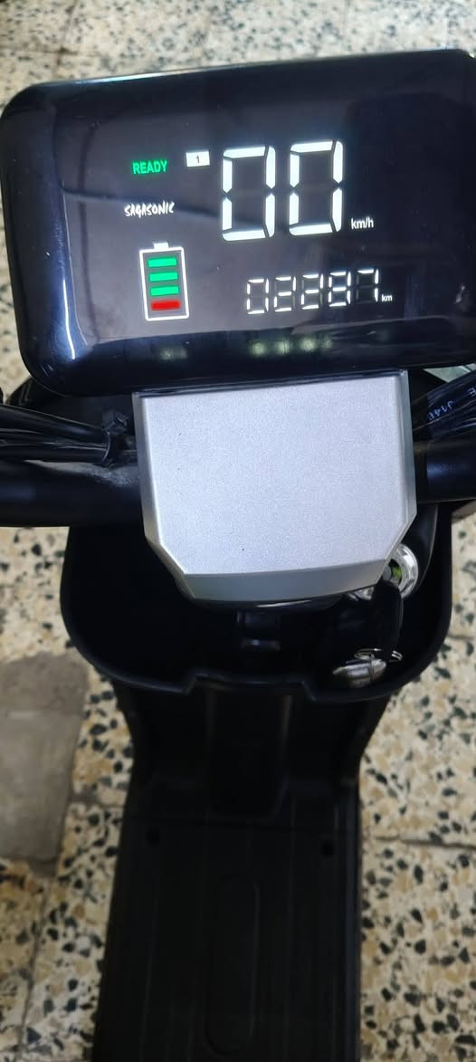 ماطورR9 شحن جديد لوك اربعه بطاريات دبل شرط صارلو4اشهر ***********
موصل

