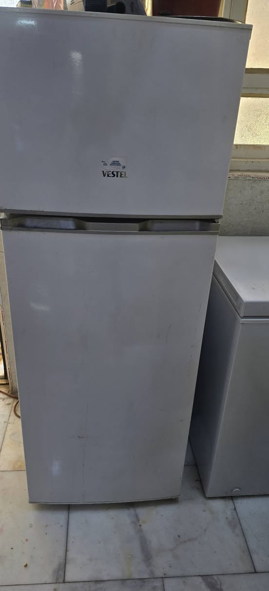 نضيفات كلشي مابيهن بس اريد اشتري اكبر لان صغار وميكفن عائله جبيره


**إذا كنت صاحب هذا الإعلان وتريد حذفه لأي سبب، رجاءا أرسل رسالة إلى الدعم الفني**