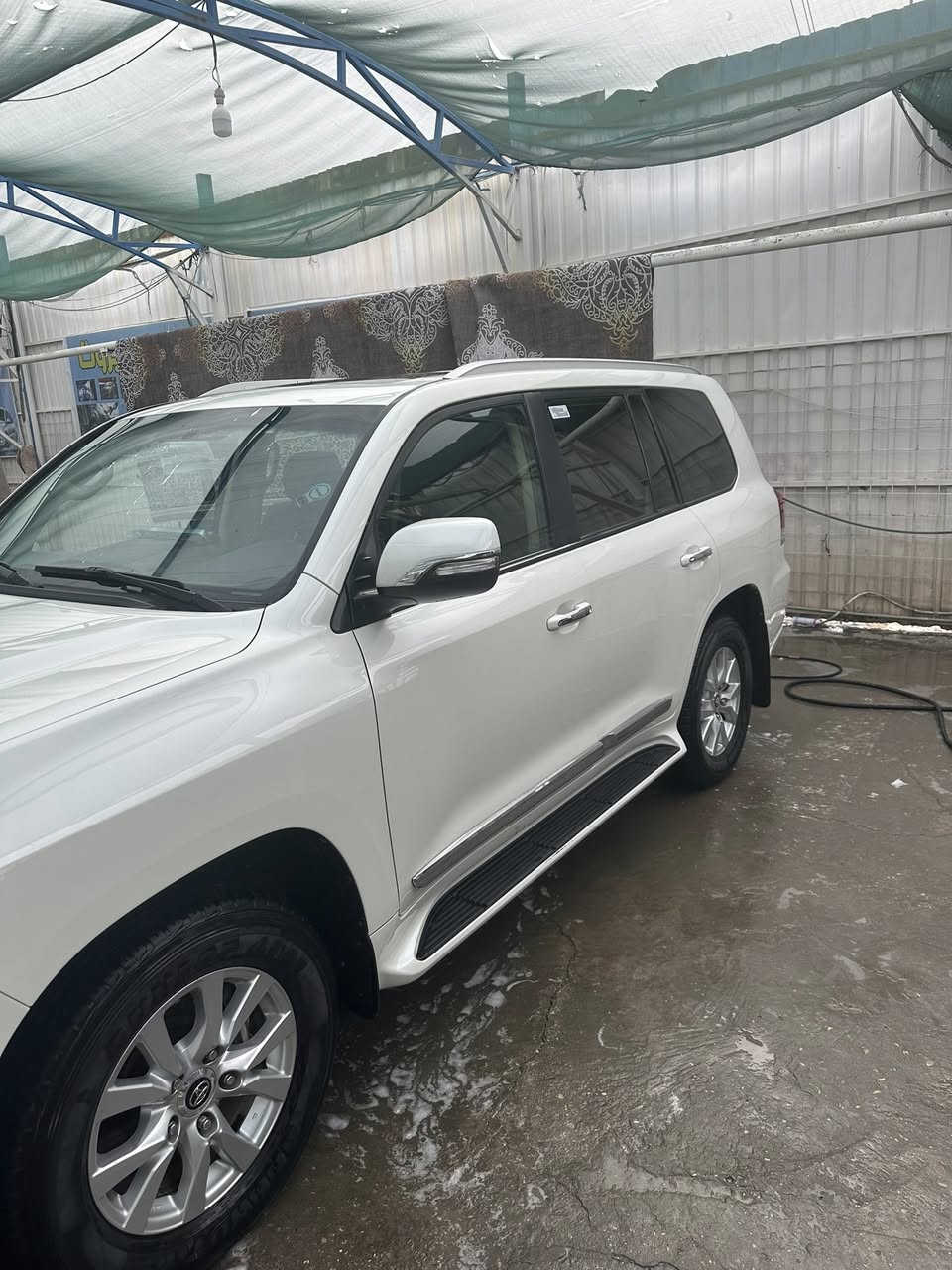 لاندكروز 2018ابريم شرط محرك ٦سلندر سياره فول مواصفات وكفاله عامه كارتون شرط ماشيه ١٢٠حقيقي السعر 470مكانه الديوانيه وهاذا رقمي ***********
