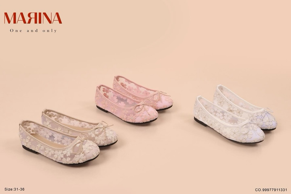 new collection of children's shoes👧🏻
✨ القطع مضمونه وقابلة للتبديل إذا كان بها خلل مصنعي
متوفر توصيل بغداد وجميع المحافظات 
كلفة التوصيل 5000 
يمكنكم التواصل عن طريق الرقم الخاص بالشركه :-7712⁩⁩⁩⁩⁩⁩⁩⁩


**إذا كنت صاحب هذا الإعلان وتريد حذفه لأي سبب، رجاءا أرسل رسالة إلى الدعم الفني**