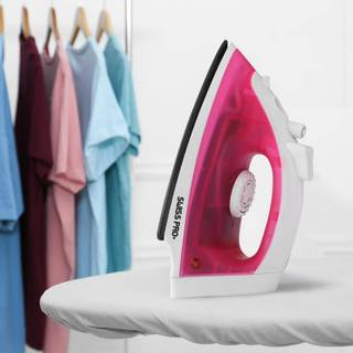 🔥 للبيع: أوتي بخار احترافي Swiss Pro+ Steam Station 🔥  
💨 قوة بخار عالية وتنظيف ذاتي – مثالي للملابس الثقيلة والخفيفة!

📌 المواصفات:
- الموديل: SP-DBST1600.P  
- القدرة: 1600 واط  
- سعة خزان الماء: 1200 مل  
- نظام مضاد للتنقيط ومضاد للترسبات  
- بخار عمودي مثالي للستائر والبدلات  
- خاصية التنظيف الذاتي لراحة أكبر

🎀 تصميم أنيق باللون الأبيض والوردي  
🔌 يعمل على كهرباء 220-240V / 50-60Hz  
📦 مع الكرتونة الأصلية

✅ مناسب للمنازل، الخياطين، أو حتى الهدايا


**إذا كنت صاحب هذا الإعلان وتريد حذفه لأي سبب، رجاءا أرسل رسالة إلى الدعم الفني**