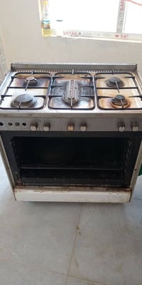 طباختين • شغالات • للبيع