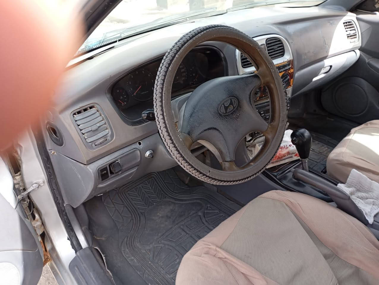 سلام عليكم للبيع كية وبتما موديل 2000بسمي سنوية مجددة رقم بغداد نكليزي كير ومكينة 2000مسكر كهربائي شغالة مكاني الديوانية قضاء شامية رقم ***********
