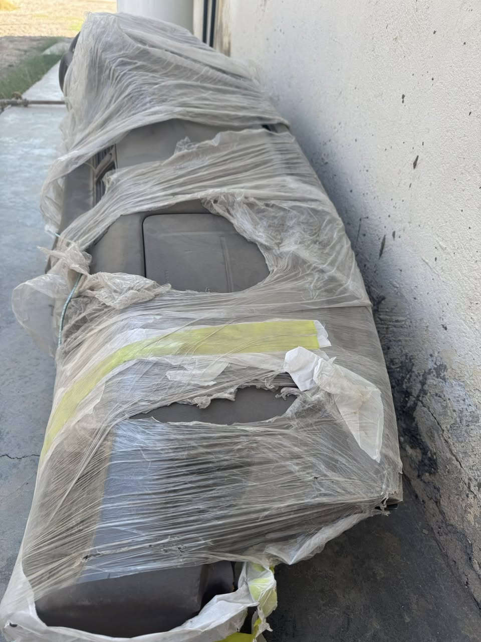 السلام عليكم اخوان أعضاء الكروب المحترمين عندي دشبول كامري موديل ٢٠٠١ويرهم على الموديلات ٩٩ و٢٠٠٠ و٢٠٠١و٢٠٠٢ نضيف كلش فتحته من كصه كامل مع جميع تفرعاته الفيش والساعه والكيجات لون عسلي ودعاميه خلفيه تجاريه جديده لون اسود بسعر مناسب الي يريدهم يتصل على الهاتف ***********
