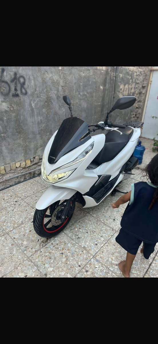 سلام عليكم شباب دراجه حلوه ونضيفه سي بي أكس جيل ٣ دراجه حلوه ونضيفه بغداد المدينه الصدر سعر ١٨ قفل ياباني  ***********
