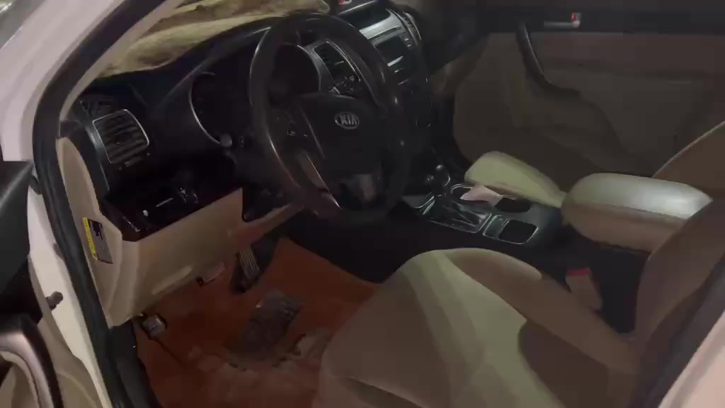 سورنتو موديل 15 وارد امريكي 6ستندر ضربه خفيفه بالبنيد واي قطعه مامبدل بيه بس صبغ جماليه***********مكلف بل النشر
