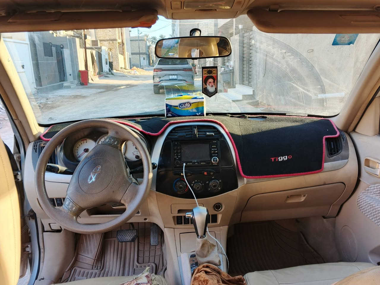 سلام عليكم سياره شيري تيكو موديل 2011بغداد تحويل مباشر السياره امامكم بلصور كير مكينه خير من الله بيهه نواقص بصيطه صدر امامي خلفي 80بلميه مابيهه طسه كهربايات شغاله اطارات 80بلميه. سعر 45  وبيهه مجال  مكان السياره بغداد الدوره البعيثه مجمع بهاء المدن الشراي يتصل على الرقم
***********
