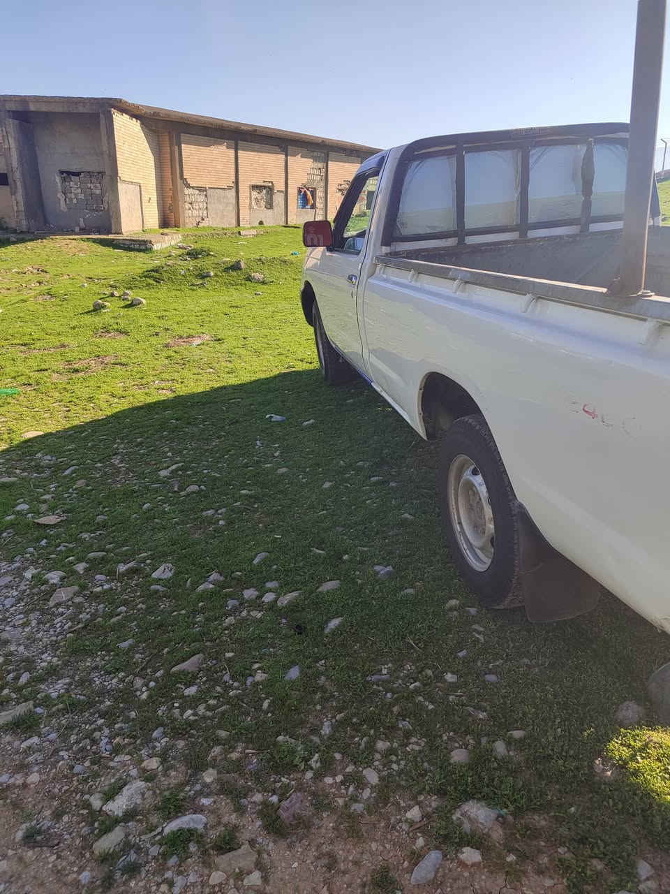 بەناویی خوای گەوڕە
نیسان تاک 2001تەبڕیدە گیروو مەکینەوو  ئەکسلی بەشەڕت سەیاڕەکە بۆنیدوو چەمە لۆخیکی ڕەشە   سەنە وی تا2028تازەیە دیناڕیک مەسڕەڤیی نیە بەشەڕتی ڤیتە ر  ماشااڵڵە زۆڕ لەڕەسمەکان جوانتڕە   بیکیشەوو بیمشکیلە  بوسعڕ *********** ئەدمینی دڵ
